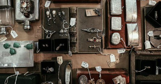 Les bijoux des années 60 : un retour dans le temps de l'élégance