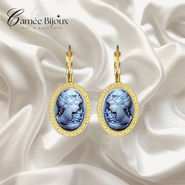 Boucles d'oreilles clips Camée bleu - Vintage 1980s Boucles d'oreilles clips Camée bleu - Vintage 1980s