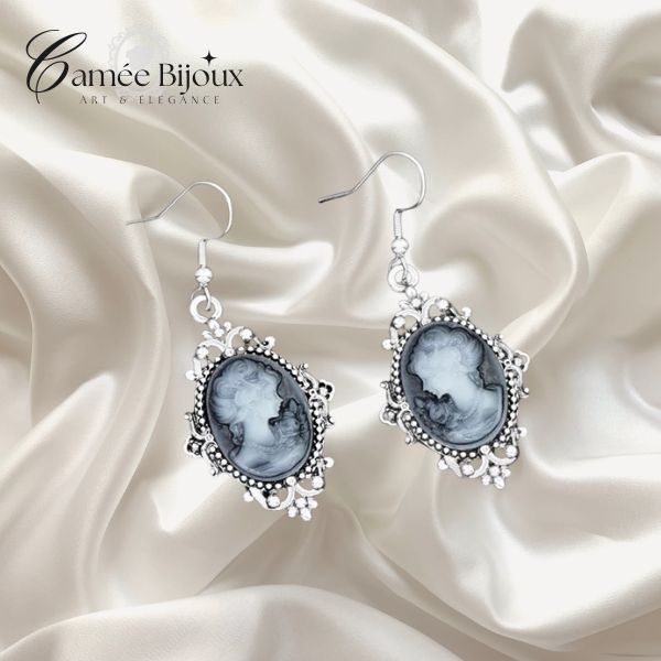 Boucles d'oreilles camée Queen Vintage ( 6 couleurs disponibles )