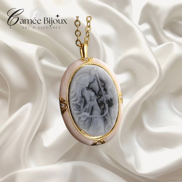 Collier et pendentif camée Ares & Athena en Onyx pour femmes