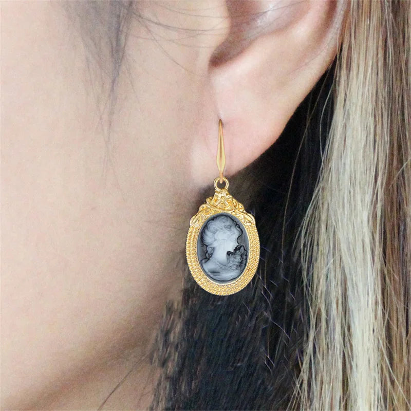 Boucles d'oreilles camée Fleur Lady Queen plaquée Or ( 6 couleurs disponibles )