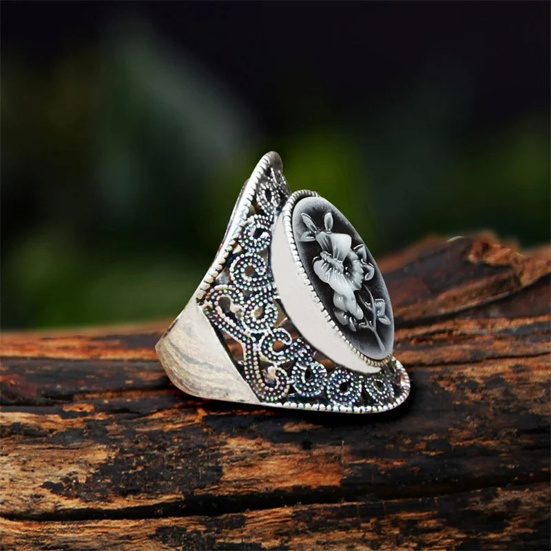 Bague camée papillon grise vintage pour femme