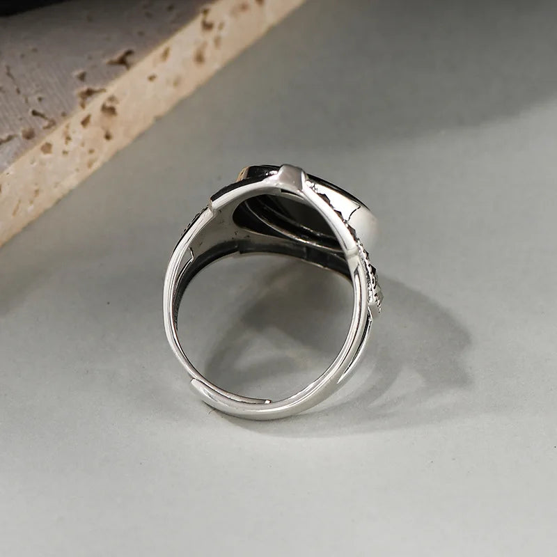 Bague camée vintage en Argent 925 avec Onyx Noir et Camée coquillage blanc