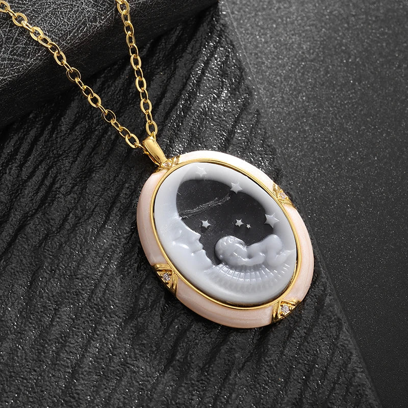 Collier et pendentif Camée onyx "Ange Lune" pour Femmes
