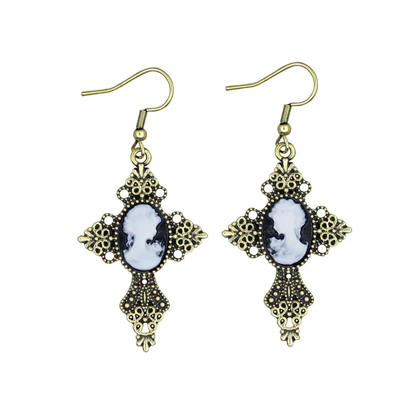 Boucles d'oreilles camée Croix Queen Vintage ( 6 couleurs disponibles )