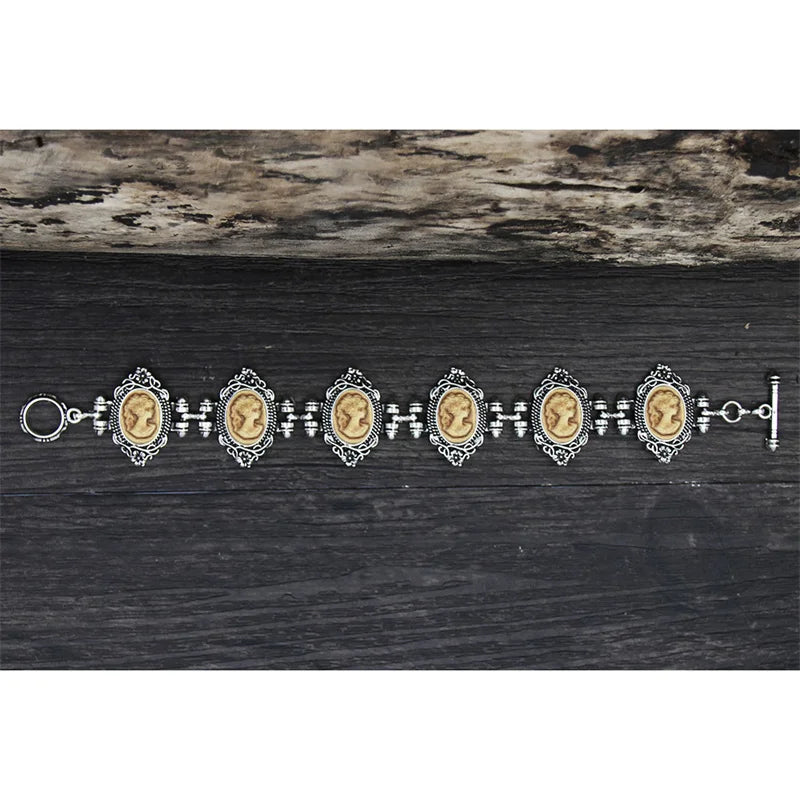 Bracelet camée Vintage Queen ( 5 couleurs disponibles )