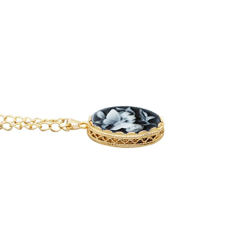 Collier Pendentif Camée "Papillon Enchanté"