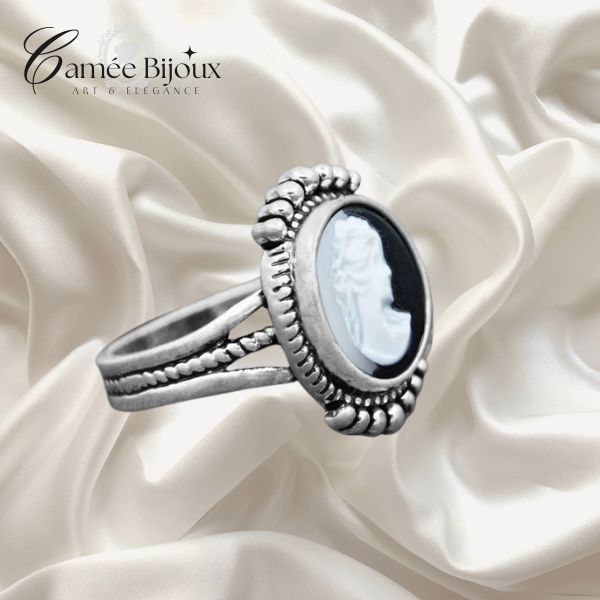 Bague camée ronde noir et blanc pour femmes - Bijou vintage