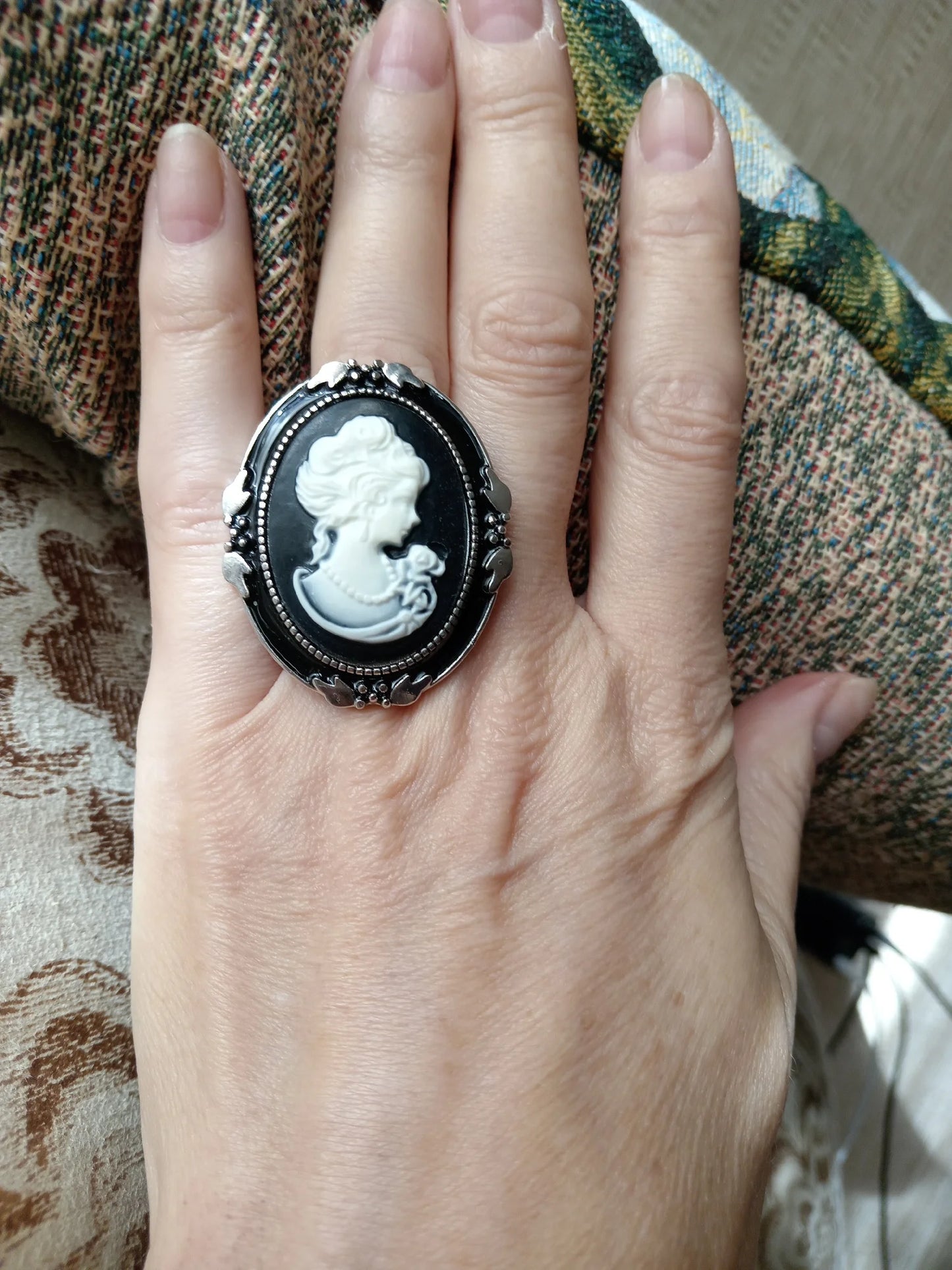 Bague camée grand format ajustable style pastoral britannique