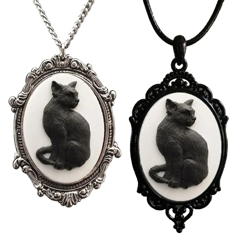 Collier pendentif camée Chat Noir Gothique