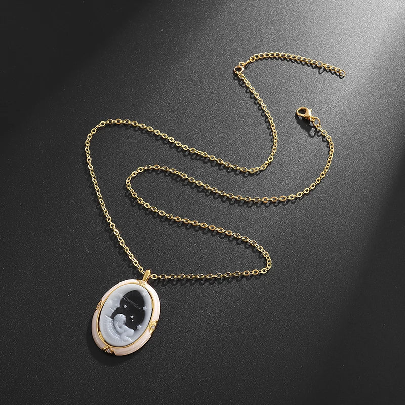 Collier et pendentif Camée onyx "Ange Lune" pour Femmes