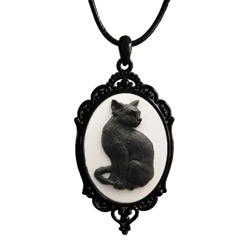 Collier pendentif camée Chat Noir Gothique