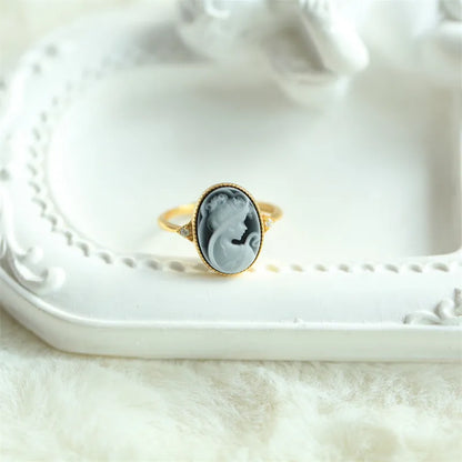 Bague camee beaute noire en agate et plaque or 18 carats Camee Bijoux